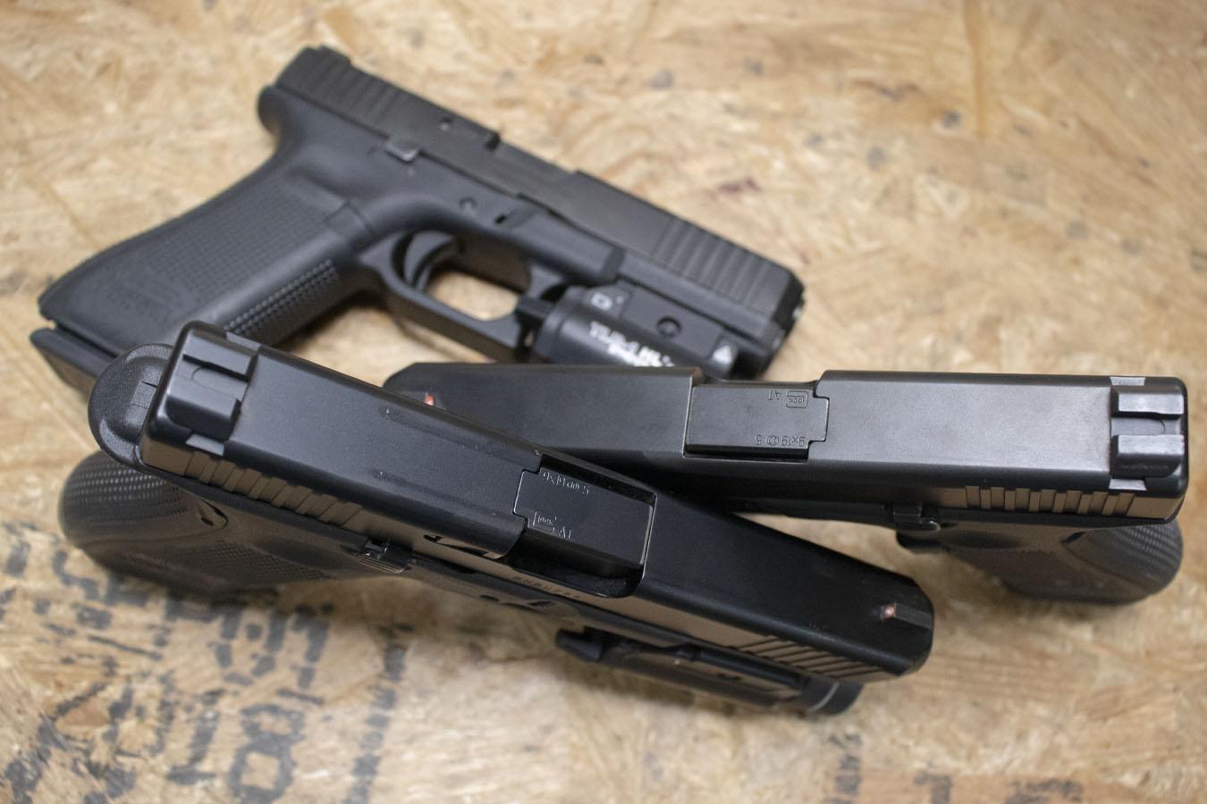 GLOCK 17 Gen5 9mm Police Trade-In Pistols with Night Sights and Streamlight TLR-1 Light (Good Condition)